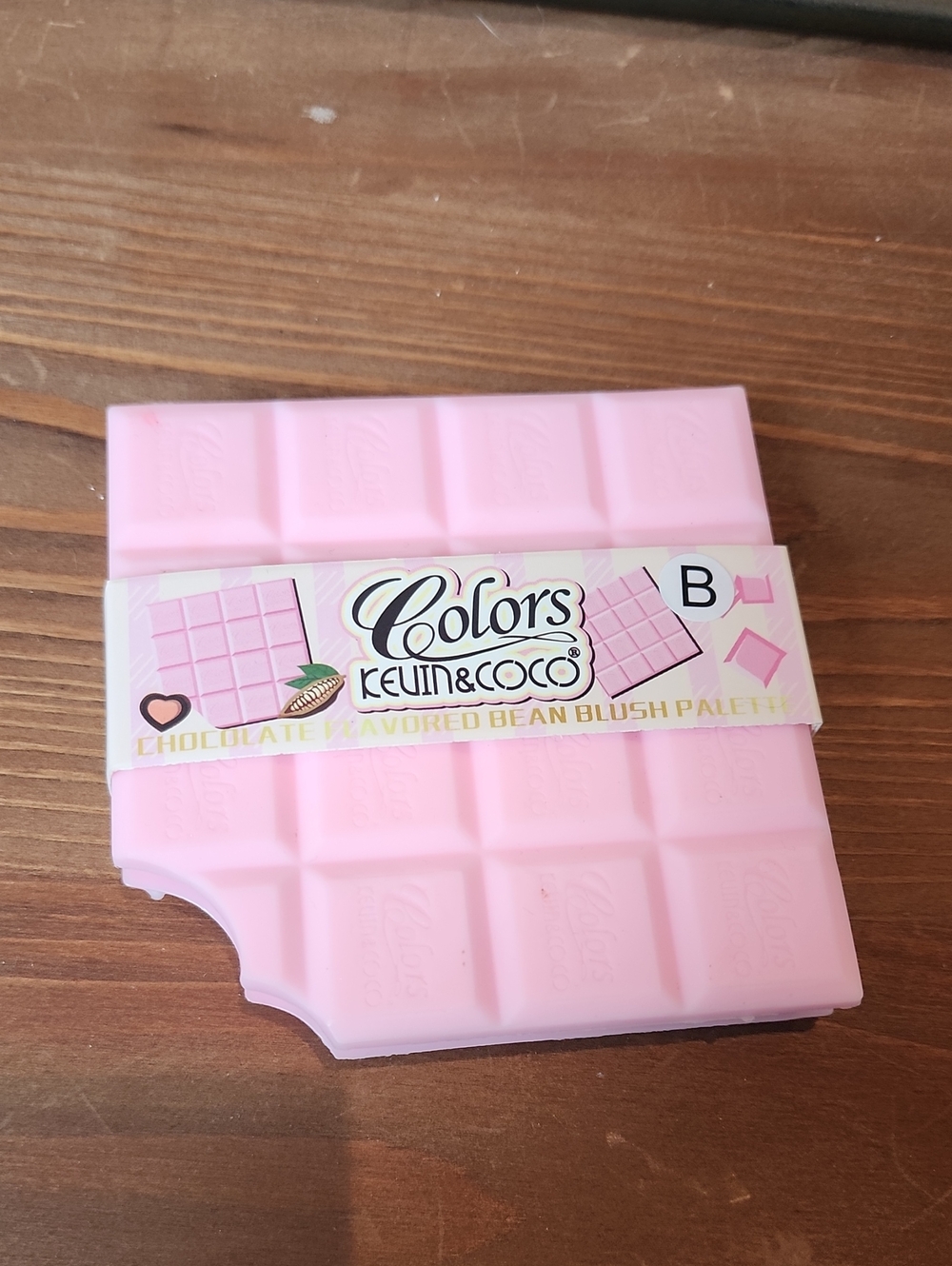 NWT Kevin & Coco 4 Color Blush Palette (B)